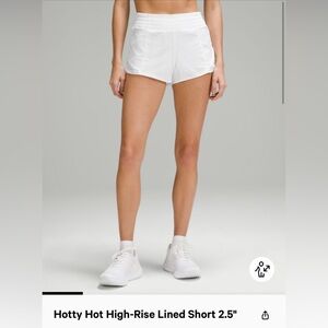 NWOT Lululemon Hotty Hot High-Rise Lined Short 2.5”, White, 10